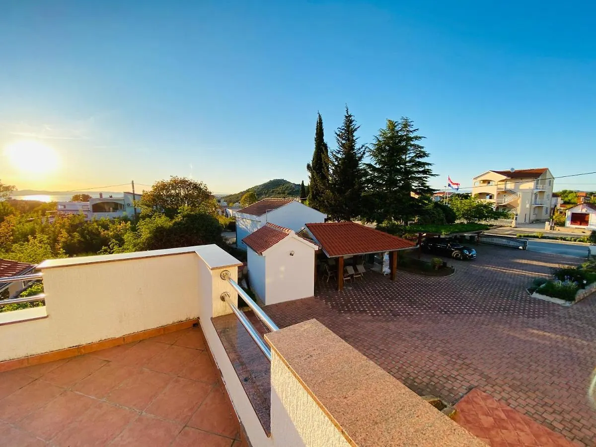Apartmani Svemir Drage Apartmán