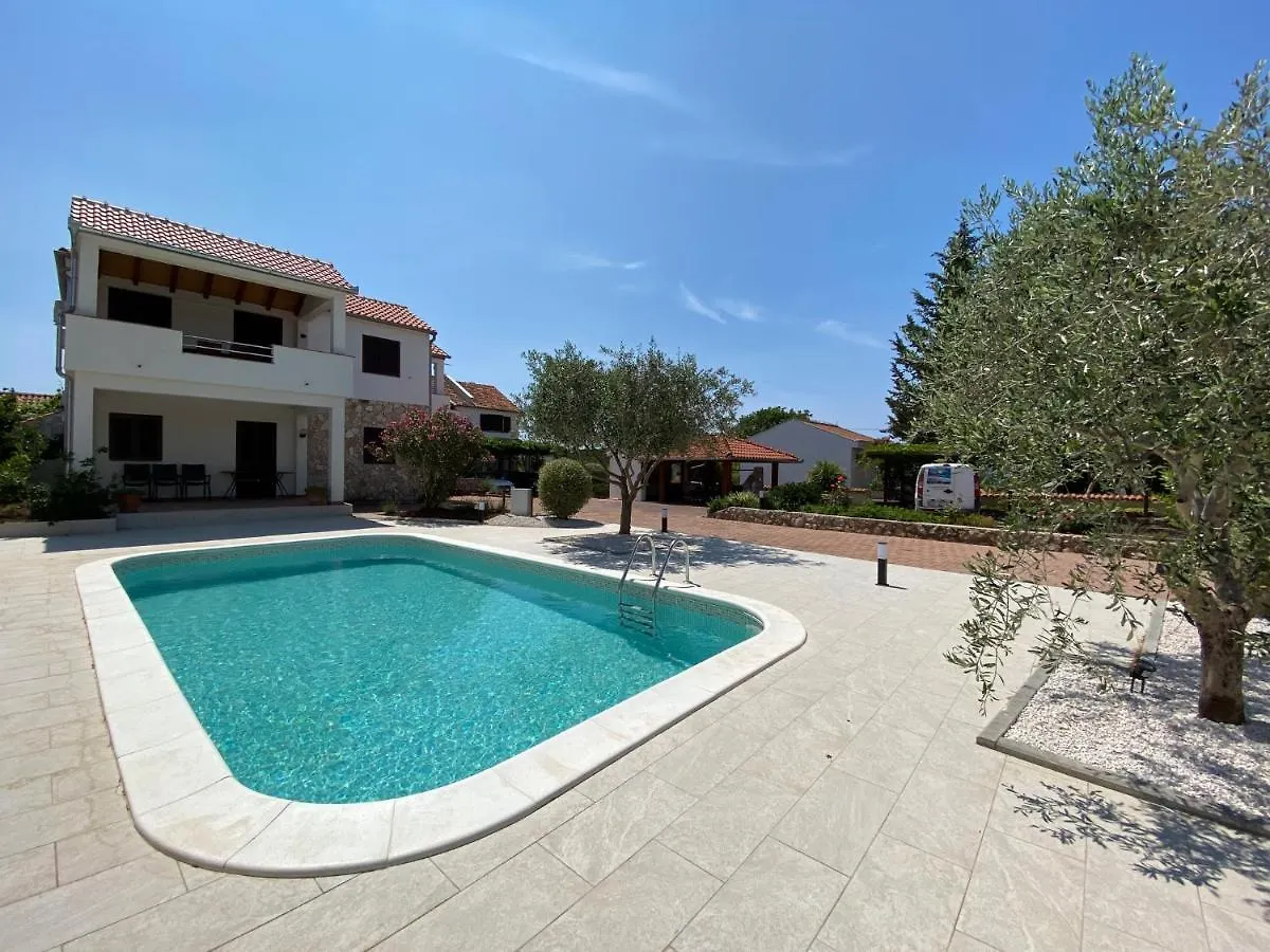 Apartmani Svemir Drage