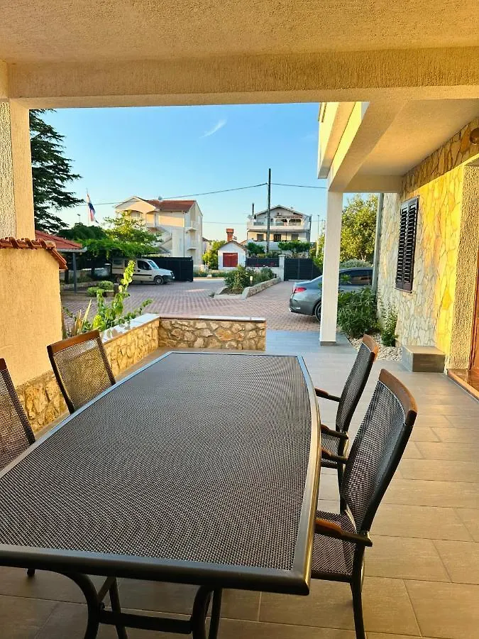 Apartmani Svemir Drage