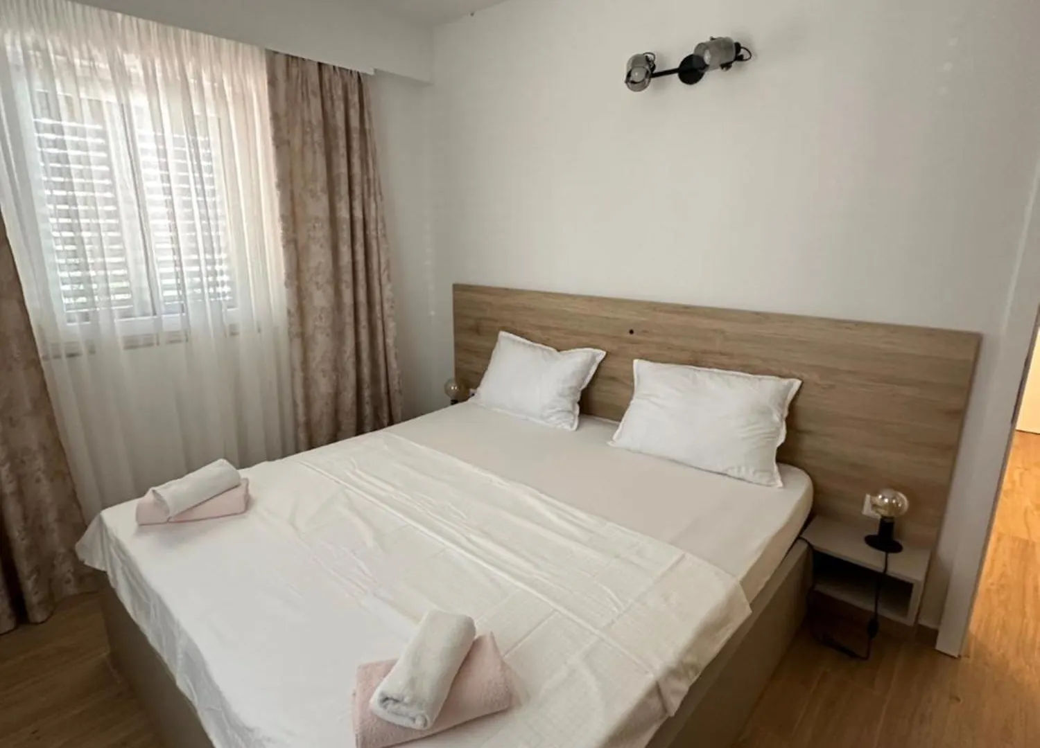 Apartmani Svemir Drage 0*,